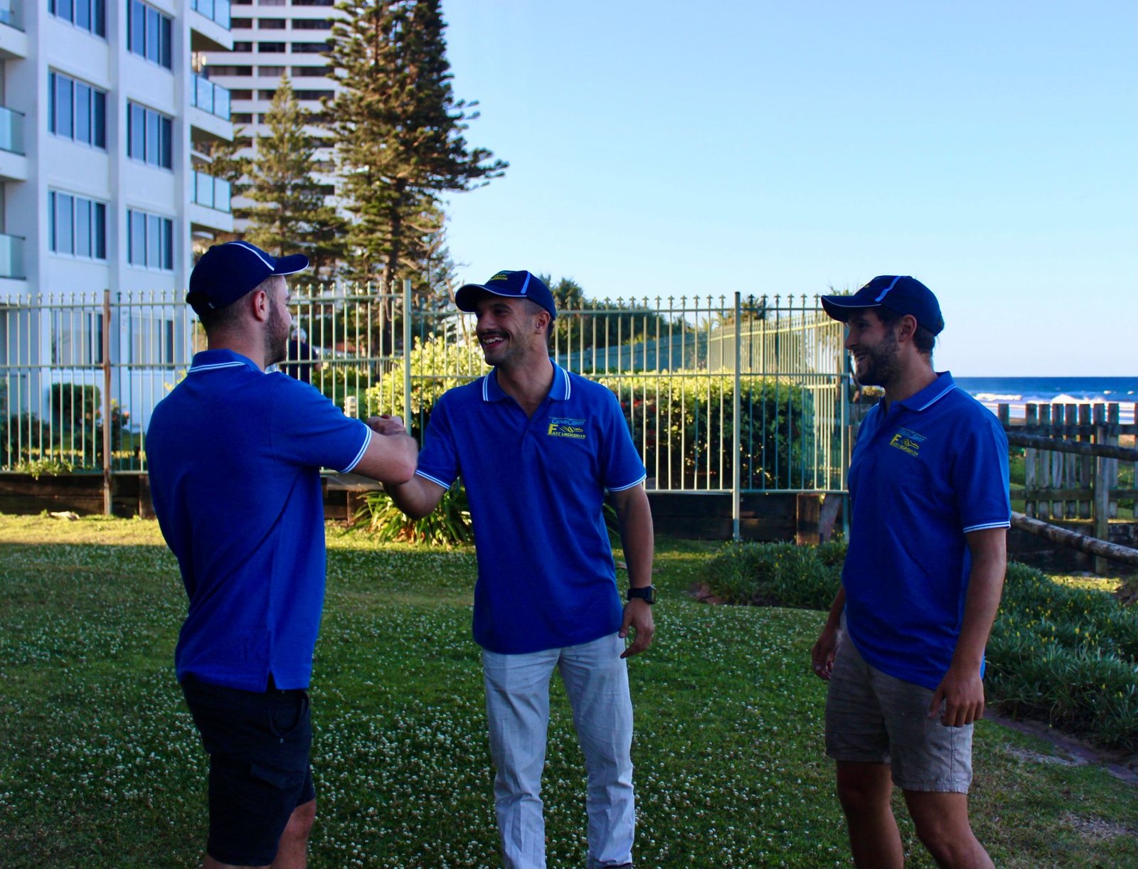 Gold Coast Fast Locksmith full team with branded vans โ mobile locksmith Arundel - 24/7 Mobile Gold Coast